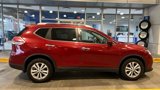 Used 2015 Nissan Rogue SV image 2