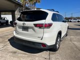 Used 2014 Toyota Highlander XLE image 3