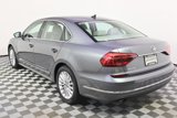 Used 2017 Volkswagen Passat 1.8T SE image 3