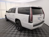 Used 2018 Cadillac Escalade ESV Premium Luxury image 3