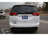 Used 2018 Chrysler Pacifica Touring-L image 6