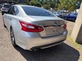 Used 2017 Nissan Altima 2.5 SV image 3