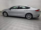 Used 2020 Ford Fusion SE image 3