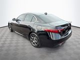Used 2017 Alfa Romeo Giulia image 6