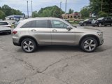 Used 2022 Mercedes-Benz GLC 300 4MATIC image 2