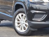 Used 2020 Jeep Cherokee Latitude w/ Cold Weather Group image 3