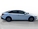 New 2025 Hyundai Elantra SE image 6