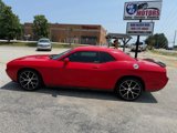 Used 2014 Dodge Challenger SXT image 2