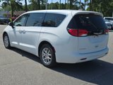 Used 2022 Chrysler Voyager LX image 5