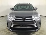 Used 2017 Toyota Highlander XLE image 2