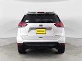 Used 2017 Nissan Rogue SV image 4