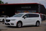 Used 2023 Chrysler Pacifica Touring-L image 1