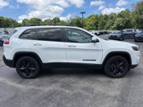 Used 2020 Jeep Cherokee Latitude Plus image 2