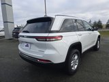 New 2025 Jeep Grand Cherokee Laredo w/ Luxury Tech Group I image 4