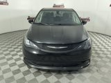 Used 2022 Chrysler Voyager LX image 2