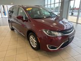 Used 2020 Chrysler Pacifica Touring-L image 4