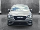 Used 2023 Chrysler Pacifica Limited image 2