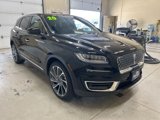 Used 2020 Lincoln Nautilus Reserve w/ Equipment Group 202A image 3