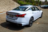 Used 2023 Nissan Altima 2.5 SR w/ SR Premium Package image 4