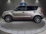 Used 2019 Kia Soul ! image 2