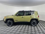 Certified 2015 Jeep Renegade Trailhawk image 4