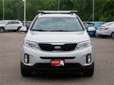 Used 2015 Kia Sorento LX image 2
