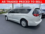 Used 2017 Chrysler Pacifica Touring-L image 4