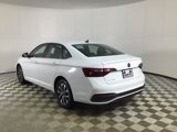 Used 2022 Volkswagen Jetta S image 5