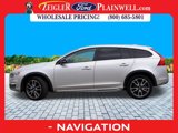 Used 2017 Volvo V60 T5 Cross Country w/ Convenience Package image 2