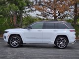 Used 2022 Jeep Grand Cherokee Summit image 2
