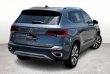 Used 2024 Volkswagen Taos SE image 2