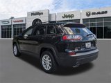 Certified 2022 Jeep Cherokee Latitude Lux w/ Sun & Sound Group image 5