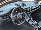Certified 2024 Porsche Macan image 4