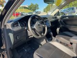 Used 2021 Volkswagen Tiguan SE w/ Panoramic Sunroof Package image 6