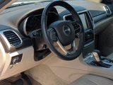 Used 2017 Jeep Grand Cherokee Overland image 2