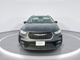 Used 2022 Chrysler Pacifica Touring-L image 3