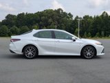 Used 2022 Toyota Camry XLE image 2