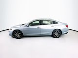 Used 2017 Chevrolet Malibu LT w/ Leather Package image 4