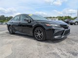 Used 2023 Toyota Camry SE image 2