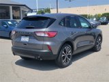 Used 2022 Ford Escape SE w/ SE Sport Appearance Package image 4