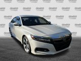 Used 2018 Honda Accord Touring image 2