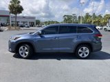 Certified 2017 Toyota Highlander Limited image 2