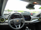 Used 2025 Chevrolet Trax LT w/ LT Convenience Package image 6