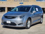 Used 2018 Chrysler Pacifica Touring-L Plus w/ Advanced Safetytec Group image 2