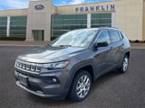 Used 2022 Jeep Compass Latitude image 3