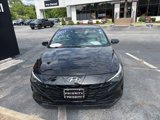 Used 2023 Hyundai Elantra SEL w/ Convenience Package image 3
