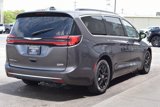 Used 2022 Chrysler Pacifica Touring-L image 6