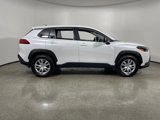New 2025 Toyota Corolla Cross L image 2