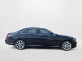 Used 2017 Mercedes-Benz E 300 4MATIC image 4