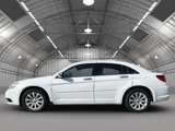 Used 2014 Chrysler 200 Limited image 2